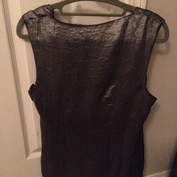 Sleeveless silver/ metallic shirt - Picture 7 of 7